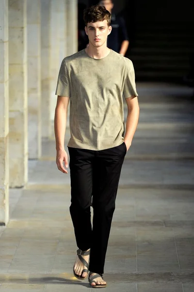 Look 36